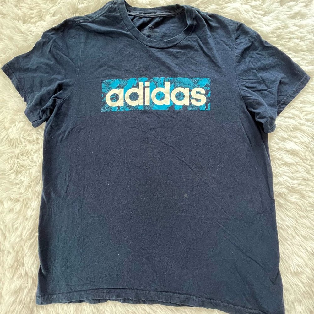 Large Mens Navy Blue & Blue Adidas Tshirt